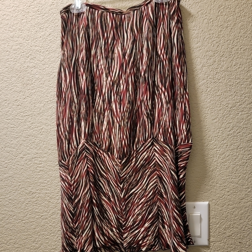 NWT Alfani cape horn 100% silk skirt, size 4